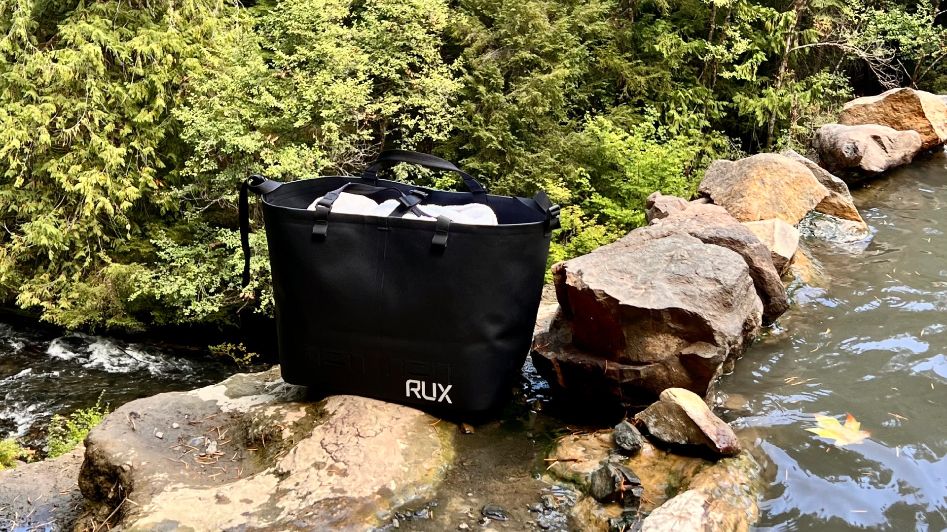 5 Reasons Why The RUX Waterproof Bag Is Your Hot Spring Adventure Essential